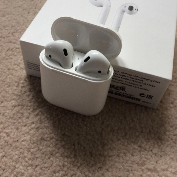 Apple airpods
